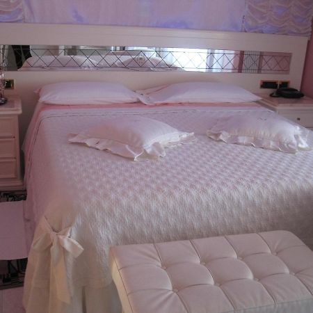 Hotel Matilde มารีนา ดิ มาซซา ภายนอก รูปภาพ