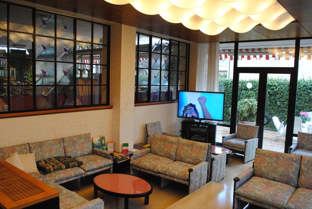 Hotel Matilde มารีนา ดิ มาซซา ภายนอก รูปภาพ