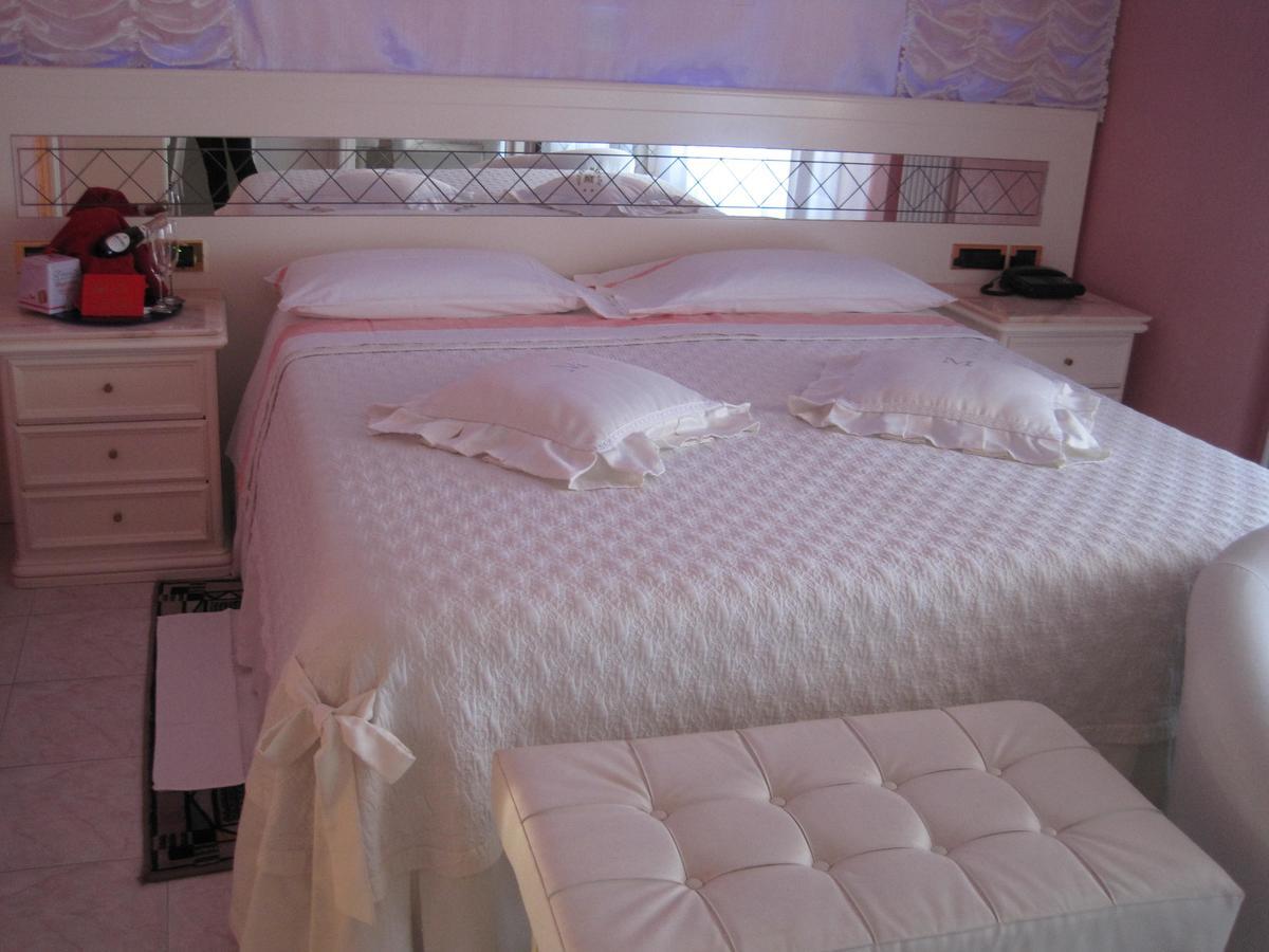 Hotel Matilde มารีนา ดิ มาซซา ภายนอก รูปภาพ