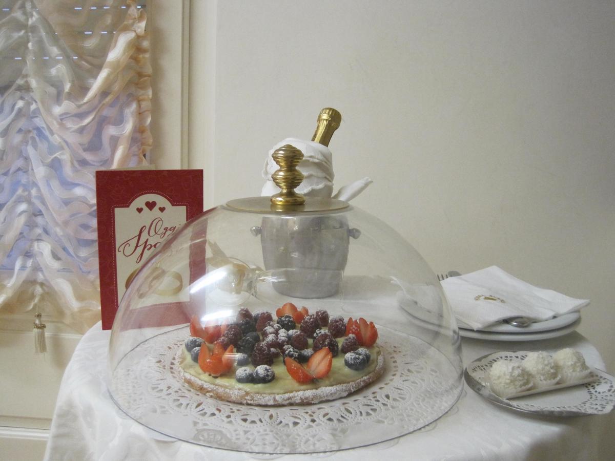 Hotel Matilde มารีนา ดิ มาซซา ภายนอก รูปภาพ