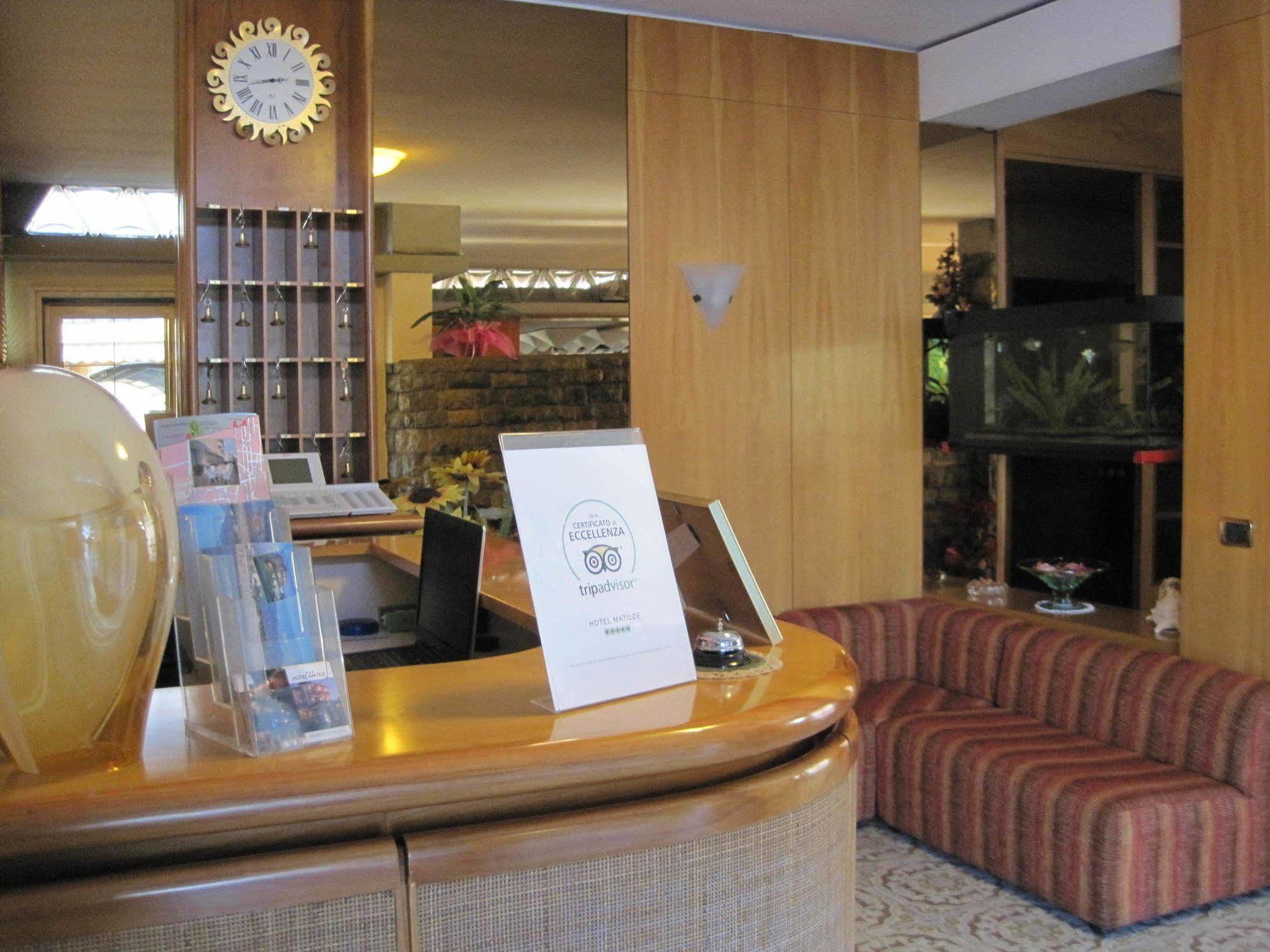 Hotel Matilde มารีนา ดิ มาซซา ภายนอก รูปภาพ