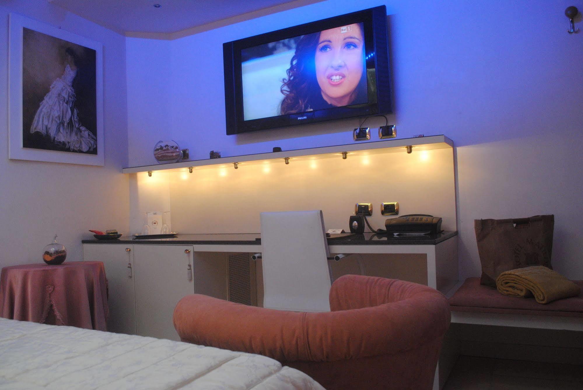 Hotel Matilde มารีนา ดิ มาซซา ภายนอก รูปภาพ
