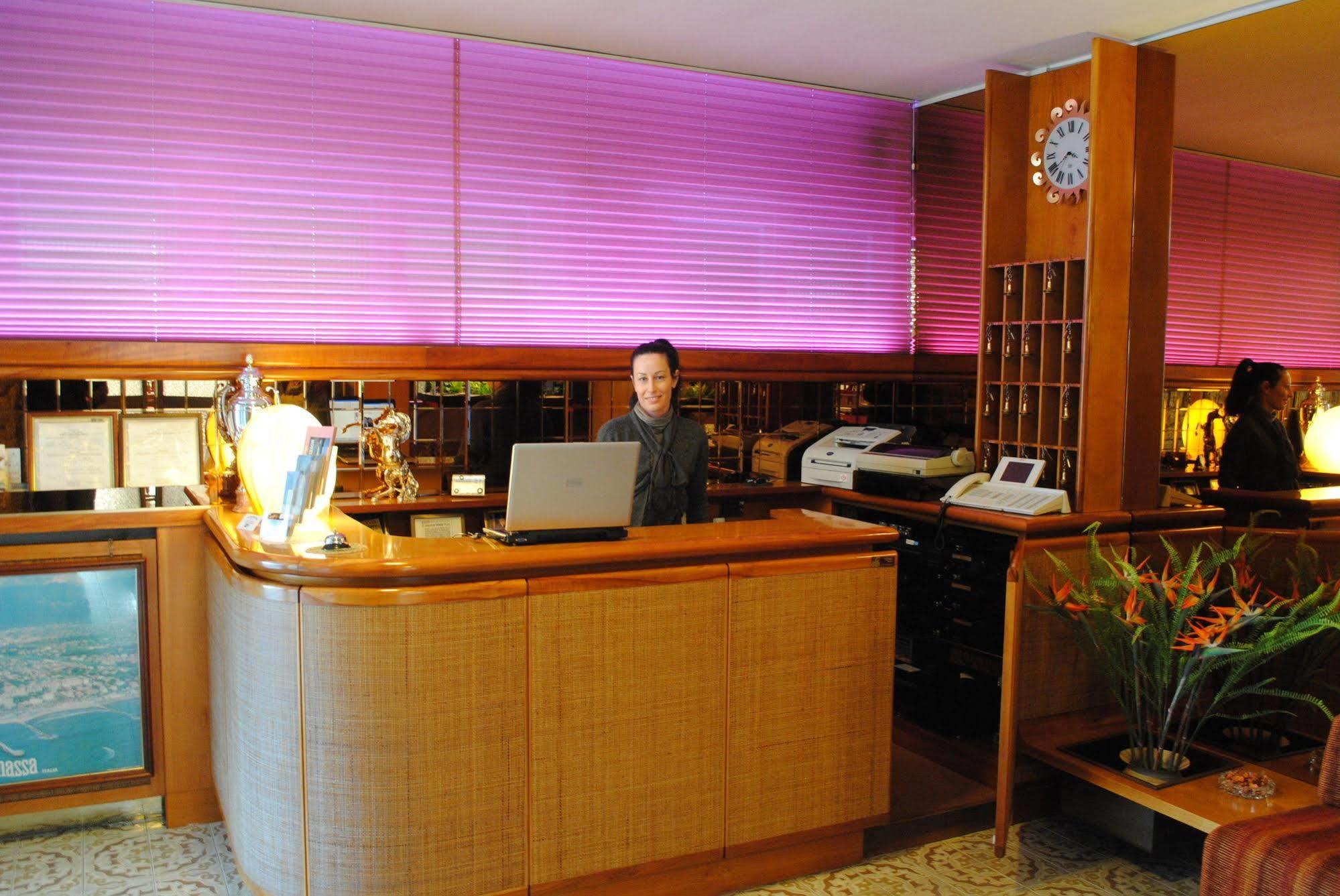 Hotel Matilde มารีนา ดิ มาซซา ภายนอก รูปภาพ