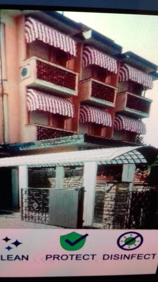 Hotel Matilde มารีนา ดิ มาซซา ภายนอก รูปภาพ